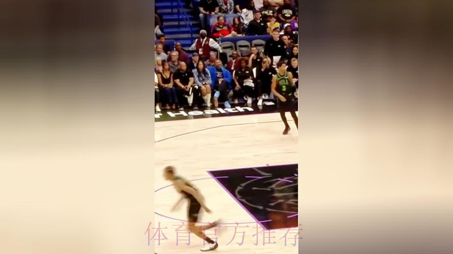 东契奇突破妙传 艾顿空接暴扣得手